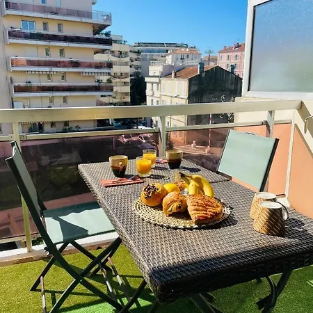 Apartment Le Week Riviera: Spacious 3-star In With Terrace And Garage *