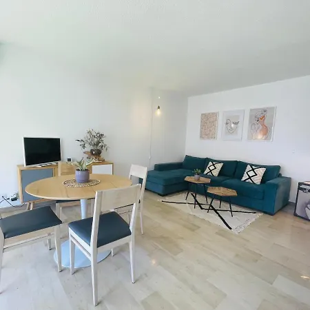Le Week Riviera: Spacious 3-star In With Terrace And Garage *