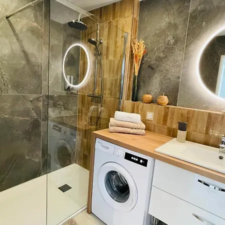 Le Week Riviera: Spacious 3-star In With Terrace And Garage * Cannes